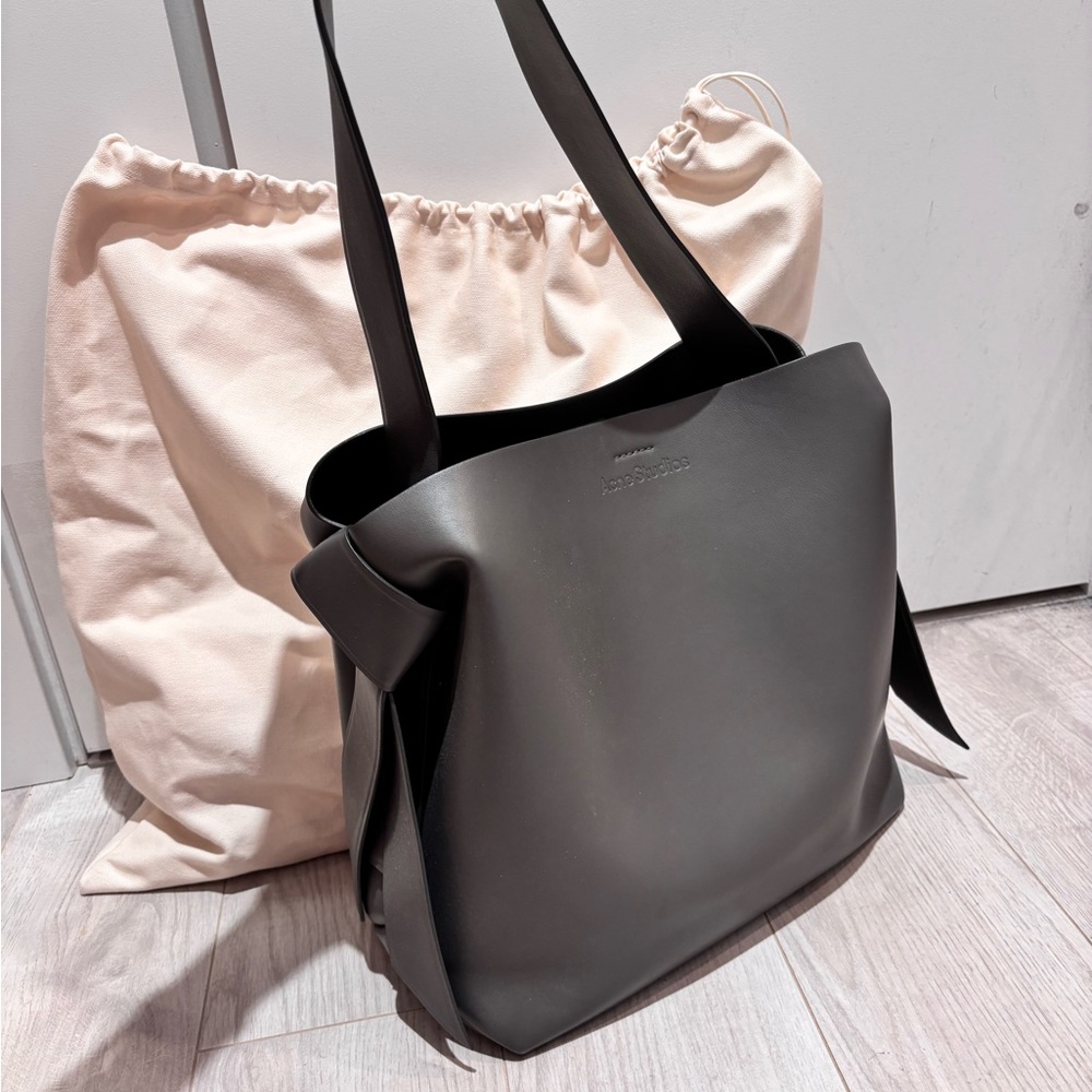ACNE STUDIOS Musubi Medium bag